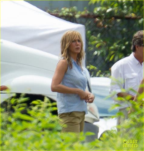 jennifer aniston nipple photos|Jennifer Aniston Flashes Nipples in We're the Millers BTS Pic .